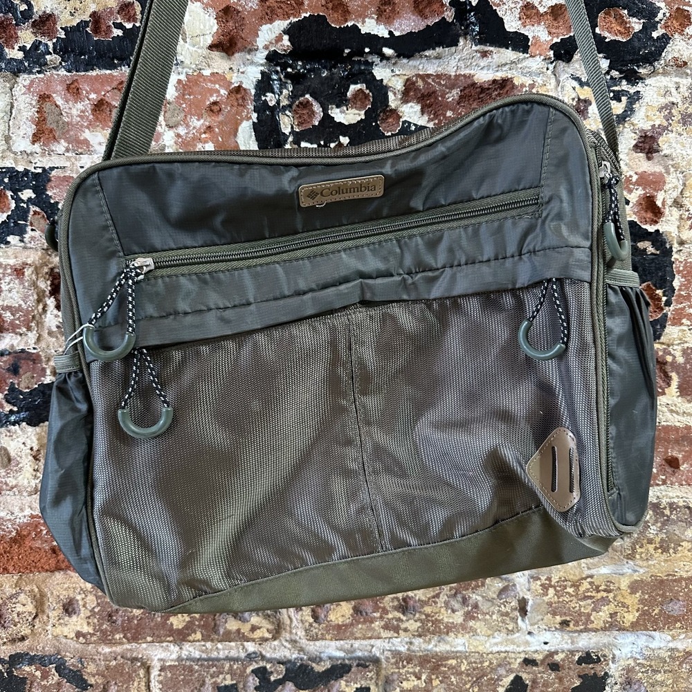 Columbia Expedition Ridge Duffle Diaper Bag green with pad